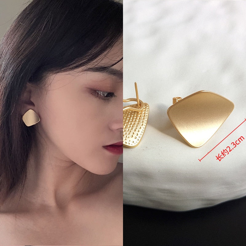 Women's Fashion Geometric Matte Gold Earrings