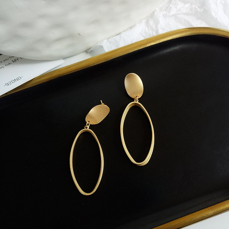 Women's Fashion Geometric Matte Gold Earrings